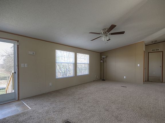 4th image of 331 Polksville Rd