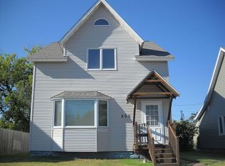 205 E McCuen St, Duluth, MN 55808
