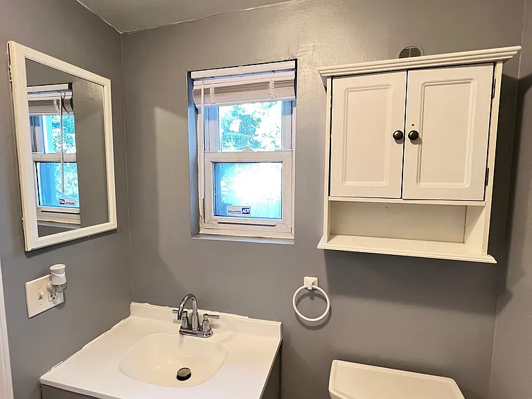 432 Chambers Ave — Photo 10