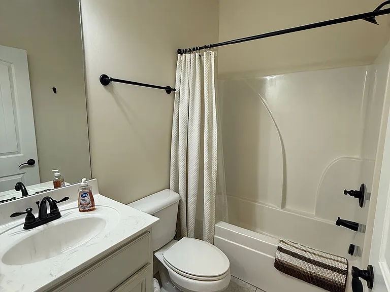 123 Velena St — Photo 12