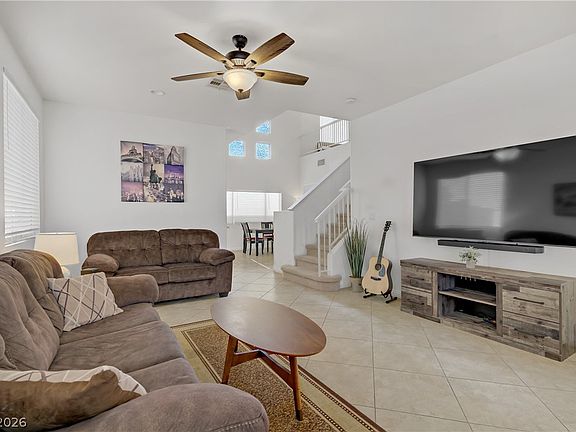 2nd image of 3205 Rainmaker St