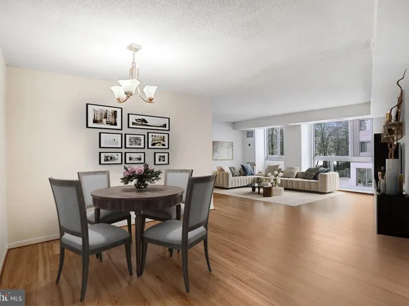 4601 N Park Ave APT 209-J, Chevy Chase, MD 20815
