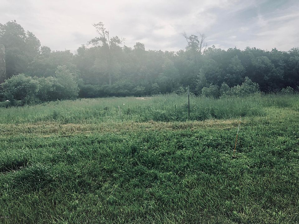 2nd image of 2987 Colfax Ct