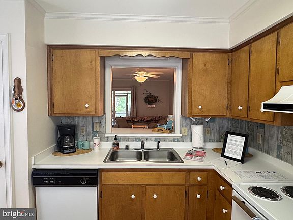 3rd image of 38288 Morning Glory Ct #24