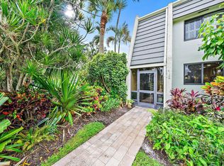 4128 Tivoli Ct, Lake Worth, FL 33467