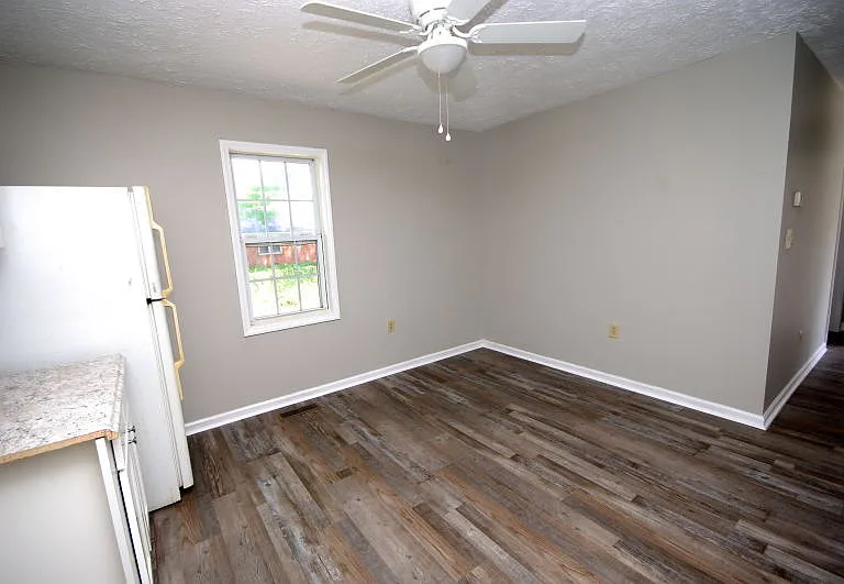 310 W Pine St #D — Photo 3