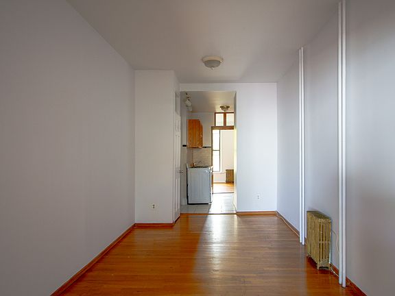 4th image of 312 Prospect Ave APT 2R