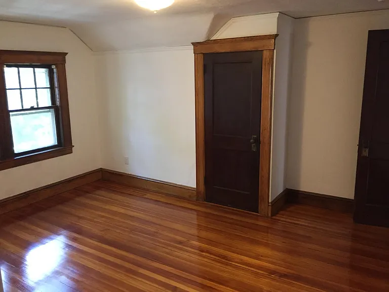 165 Crescent St #4 — Photo 6