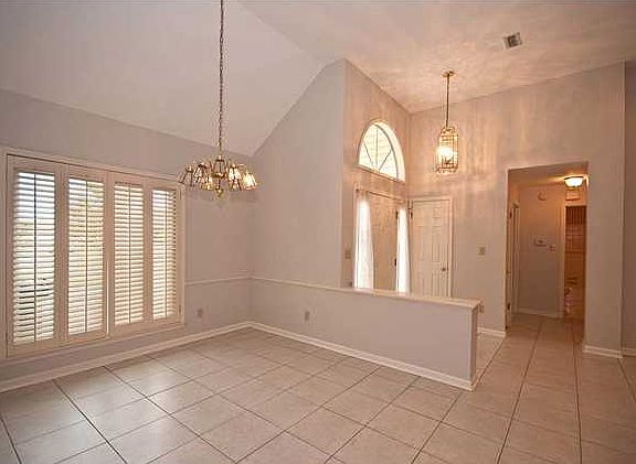 4th image of 7300 White Bluff Ct