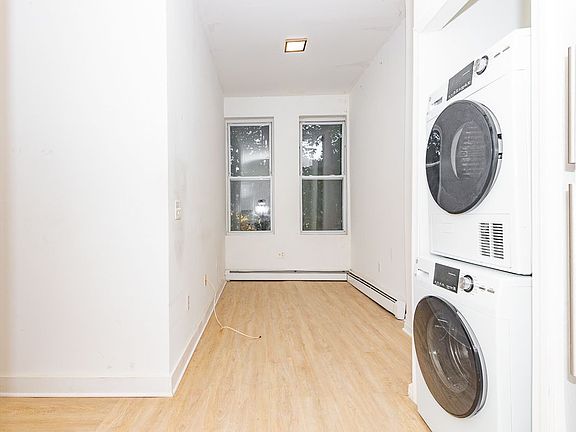 3rd image of 804 Macon St #3BX
