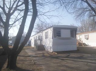 38 Circle Creek Ln, East Saint Louis, IL 62206