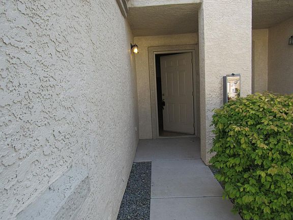 4th image of 5630 El Paseo Dr APT 104