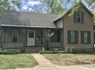 301 E 8th St, Newton, KS 67114