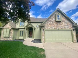 7706 NW 74th St, Kansas City, MO 64152
