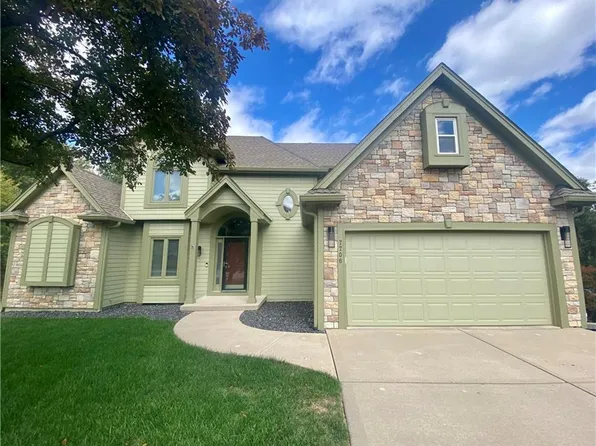 7706 NW 74th St, Kansas City, MO 64152