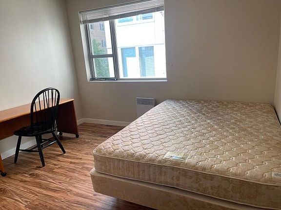 3rd image of 4521 8th Ave NE #504