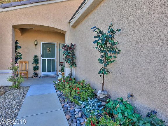 3rd image of 1824 High Mesa Dr