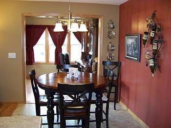 5th image of 148 Sieben Crest Ln