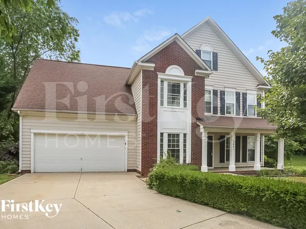 5841 Branthurst Dr, Charlotte, NC 28269