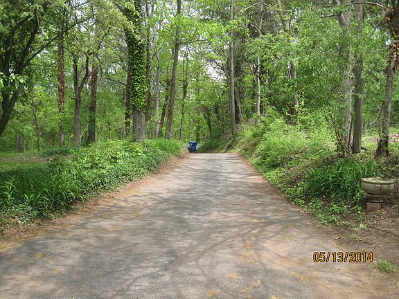 4th image of 598 River Rd