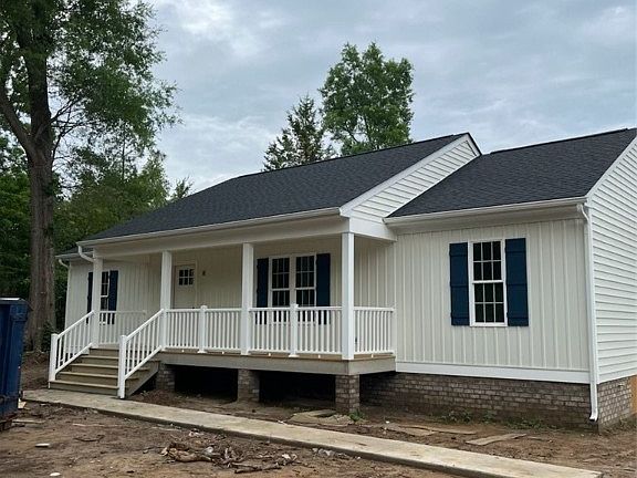 3rd image of 306 Barefords Mill Rd