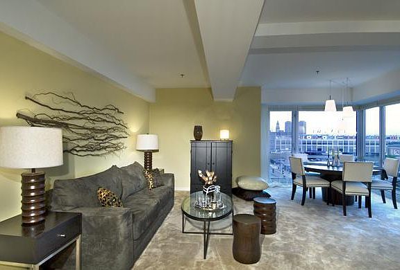 2nd image of 1 Park Ln Unit 1216