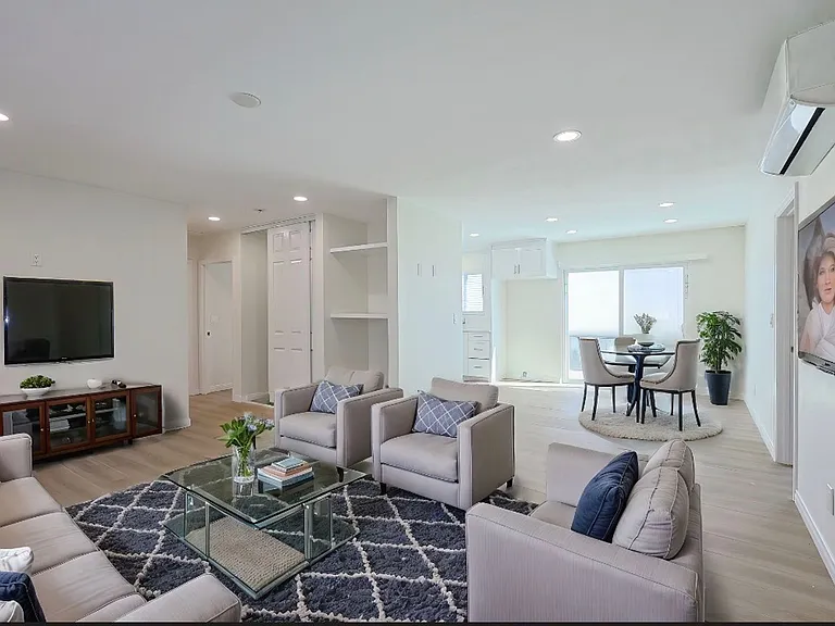 143 Buccaneer Dr — Photo 1