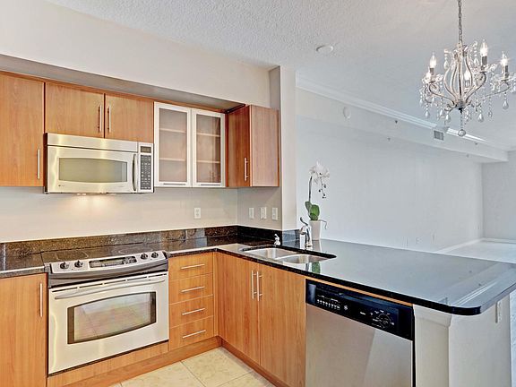 5th image of 600 S Dixie Hwy APT 313