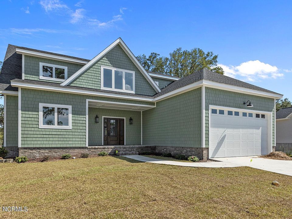 1st image of 1216 Woods Ct