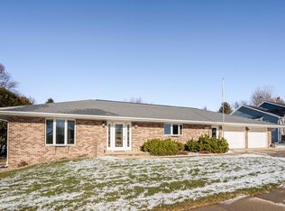 55 17th St SE, Le Mars, IA 51031