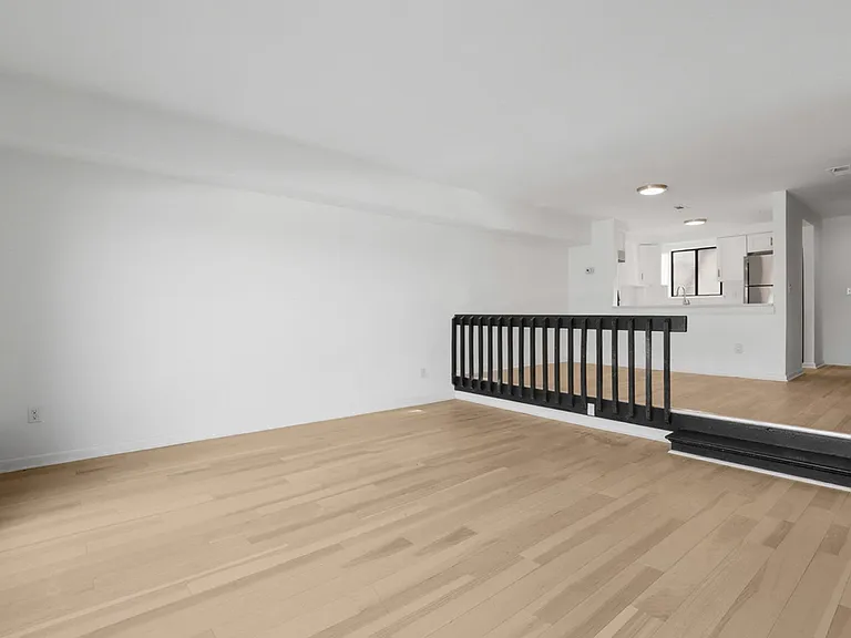 Village in the Park Apartments — Photo 22