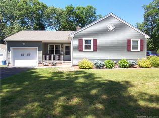 127 Delmont St, Manchester, CT 06042