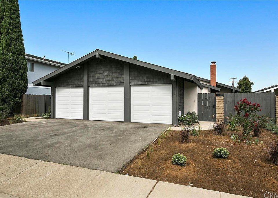 1st image of 2033 Laurie Ln
