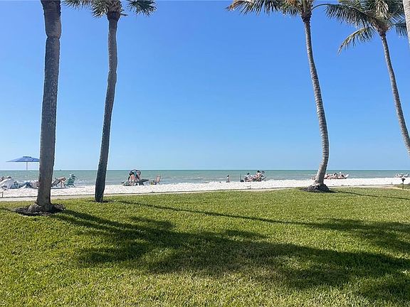 4th image of 4005 Gulf Shore BLVD N #807