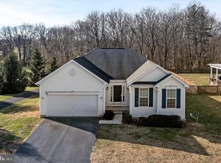 19 Oden Dr, Charles Town, WV 25414