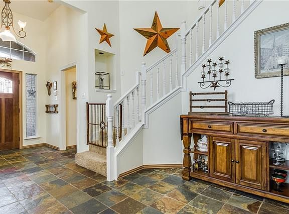 4th image of 2058 Birchwood Ct