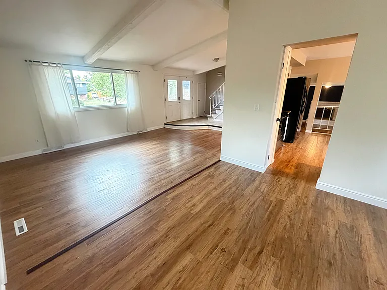 7412 S Albion St — Photo 5