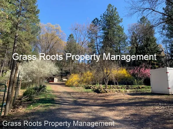 12795 Blue Jay Ct, Grass Valley, CA 95949