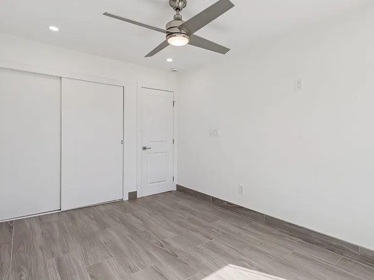 738 S Orange Ave — Photo 25