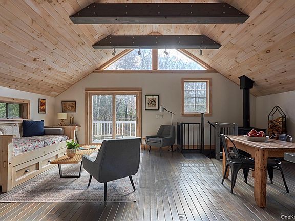 5th image of 1681 Platte Clove Road