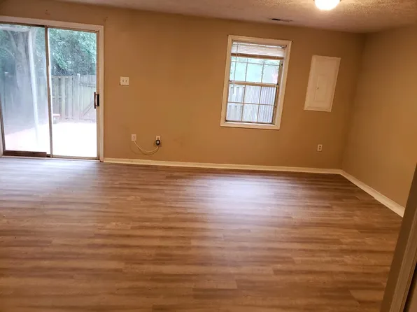 8579 Burlington Ct, Manassas, VA 20110