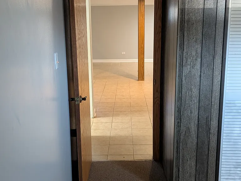 9606 Kedvale Ave #1A — Photo 30