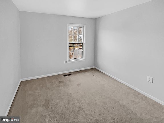 5th image of 1624 Hiddenbrook Dr