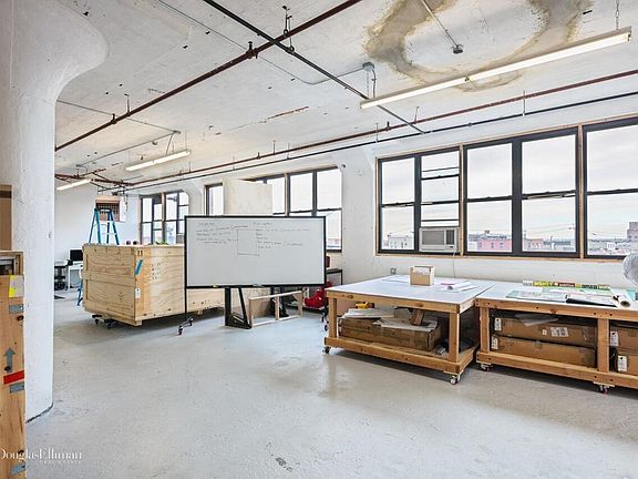 4th image of 6 Bay St Ste 3