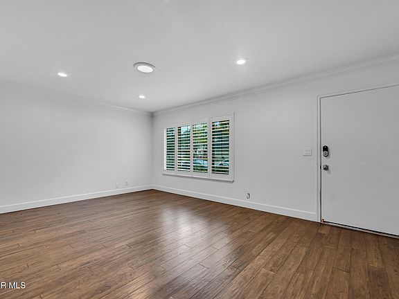 3rd image of 2725 Amber Wood Pl