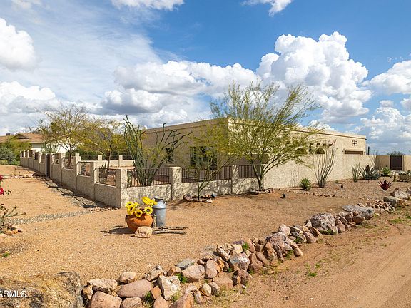 5th image of 1019 E TONTO Street