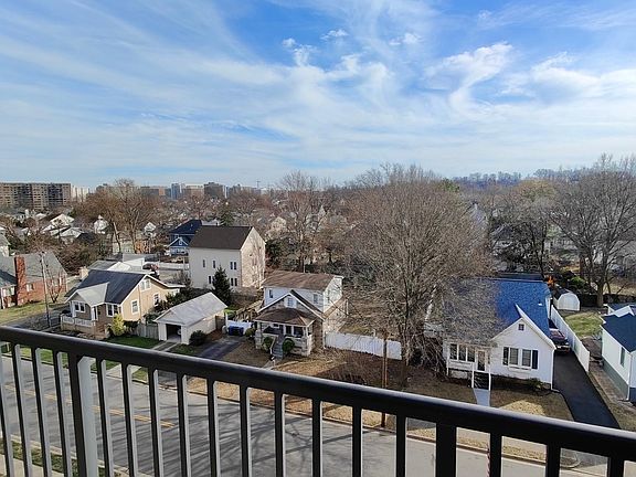 3rd image of 875 18th St S #609