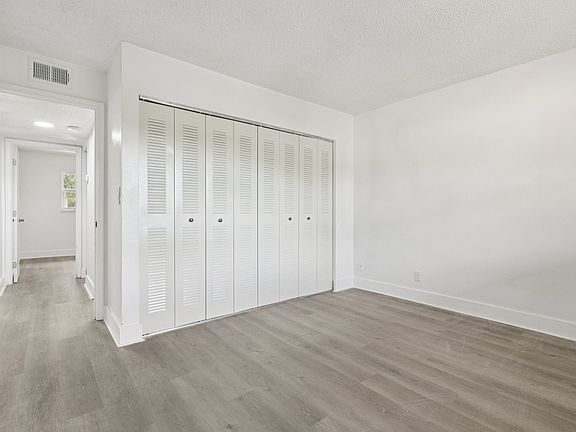 3rd image of 3300 El Jardin Dr #F83ae94e1