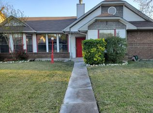 318 Wheatridge Ave, Mesquite, TX 75150