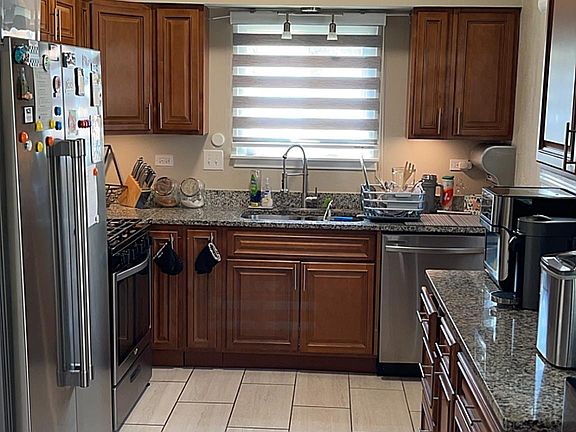3rd image of 845 Wheatland Ln